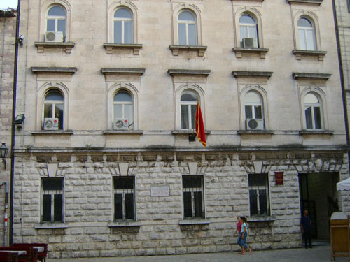 Бокељима привремене мере?